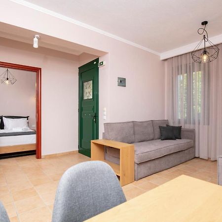 Arion Apartments سكالا بوتامياس المظهر الخارجي الصورة